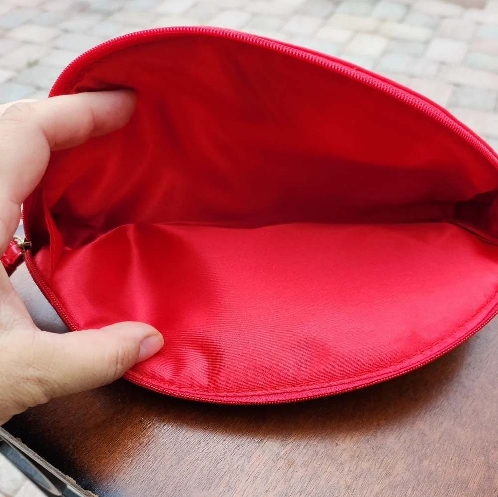 Giorgio Armani Beauty Red Oval Make Up Bag NEW